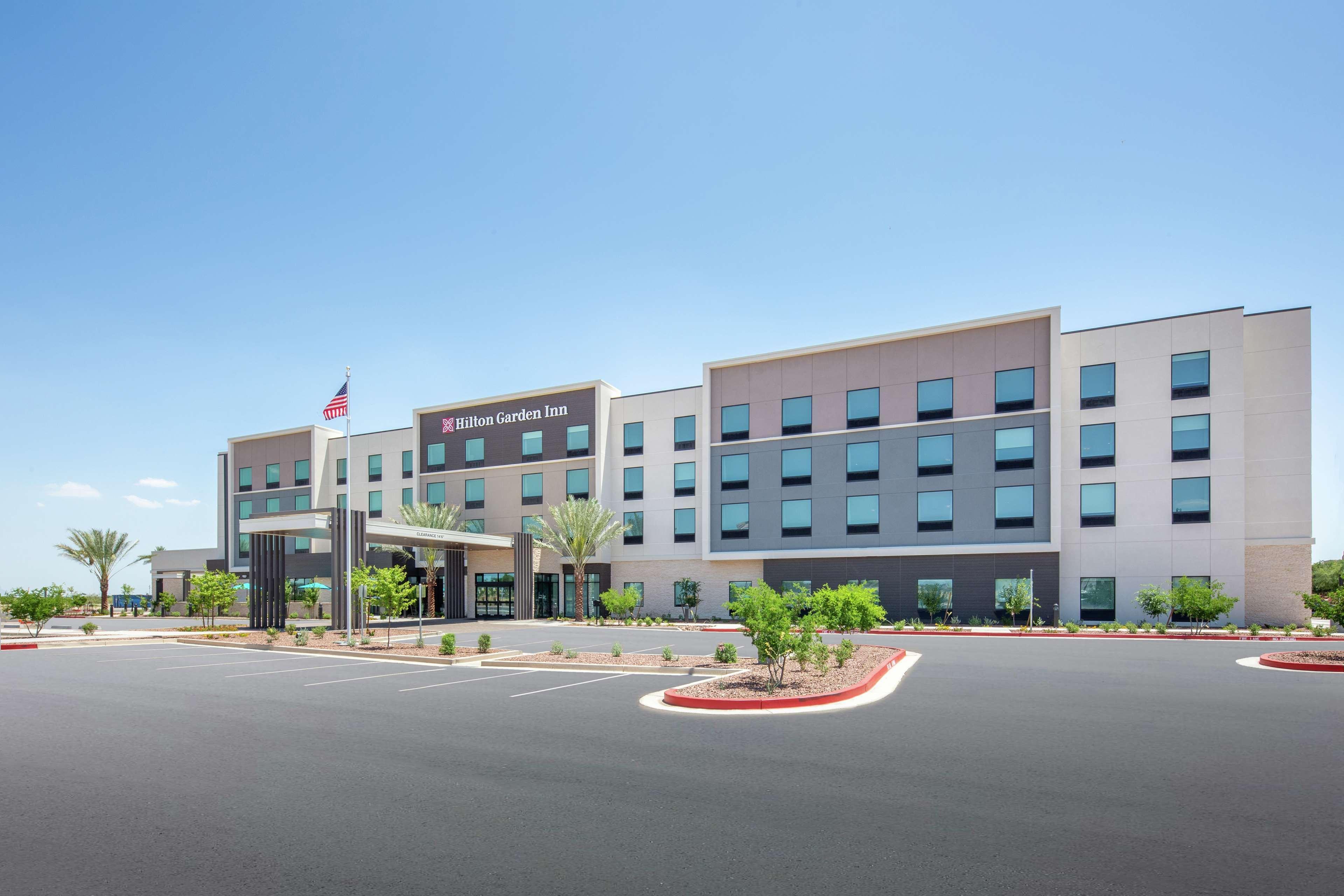 Hilton Garden Inn Surprise Phoenix Exterior photo