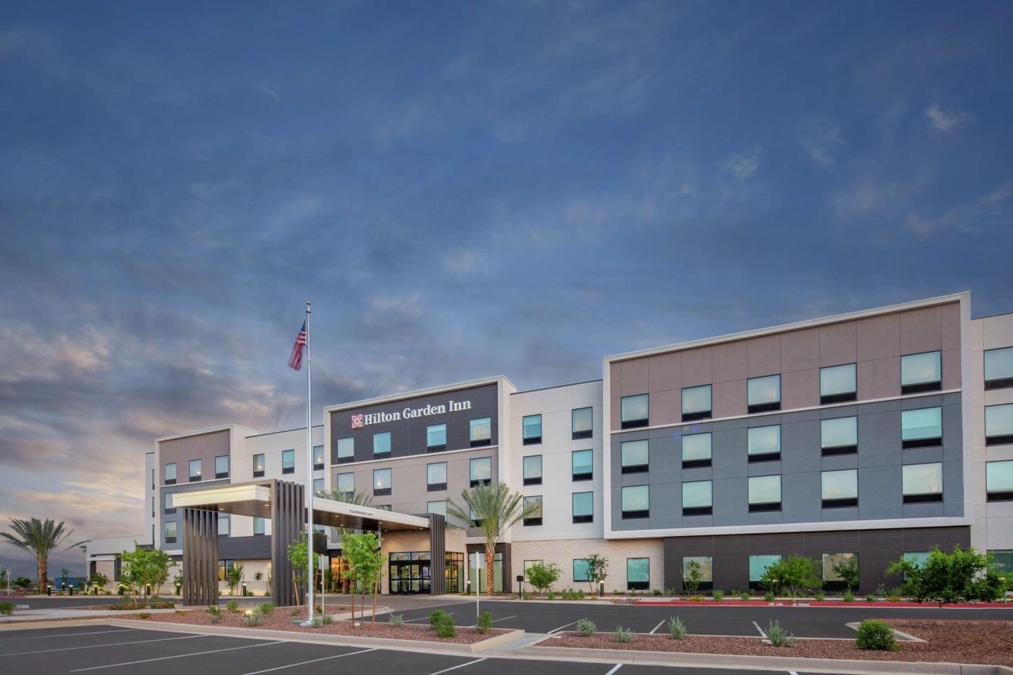 Hilton Garden Inn Surprise Phoenix Exterior photo